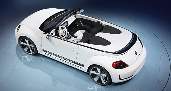 Volkswagen E-Bugster Speedster Concept. Жук на батарейках