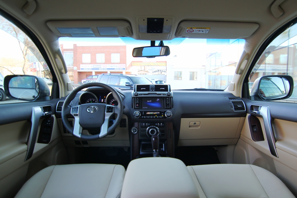 Toyota Land Cruiser Prado 2014. Когда классика в цене
