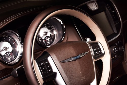 Chrysler 300C 2012. Половина «шестисотого»