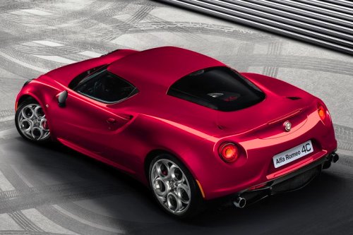 Alfa Romeo 4C 2014. Под завышенные требования