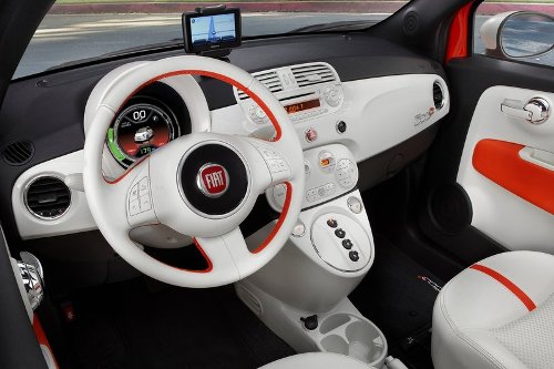 Fiat 500e 2014. Игрушка на батарейках