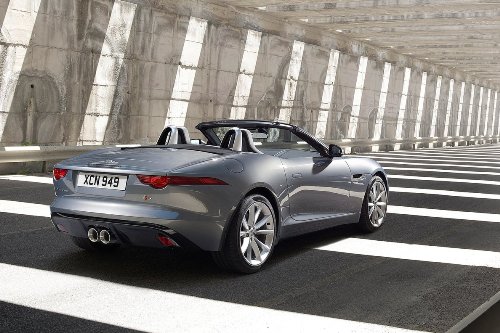 Jaguar F-Type 2014. Мал, да удал