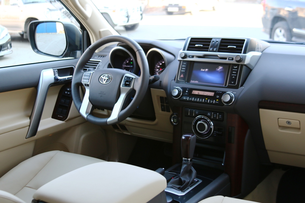 Toyota Land Cruiser Prado 2014. Когда классика в цене