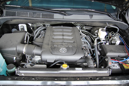 Toyota Tundra 5.7 DEVOLRO. Танк в обличье пикапа